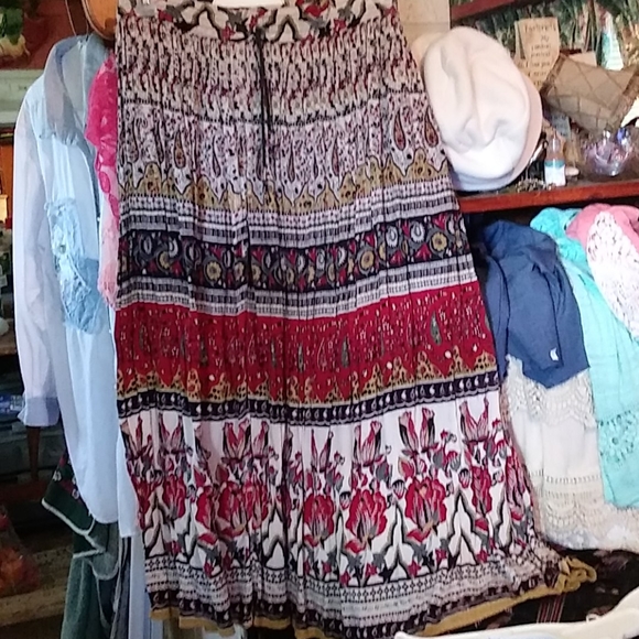 1X Worthington gorgeous crinkle Hobo long Skirt